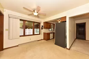 6843 N Park Manor Dr, Milwaukee, WI 53224 - Photo 12