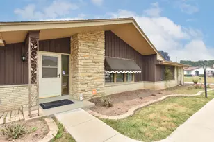 6843 N Park Manor Dr, Milwaukee, WI 53224 - Photo 2