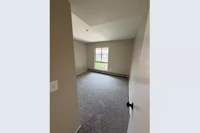 4200 W Rivers Edge Cir #7, Milwaukee, WI 53209 - Photo 8