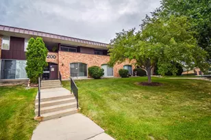 4200 W Rivers Edge Cir, Brown Deer, WI 53209 - Photo 1