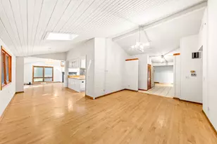 15685 Brojan Dr, Brookfield, WI 53122 - Photo 4