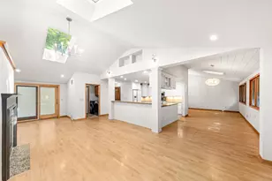 15685 Brojan Dr, Brookfield, WI 53122 - Photo 14