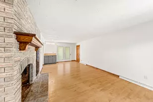 15685 Brojan Dr, Brookfield, WI 53122 - Photo 18