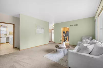 824  Columbia Ave, South Milwaukee, WI 53172 - Photo 2