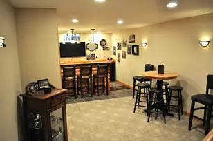 8501 W Cascade Oaks Ct, Franklin, WI 53132 - Photo 30