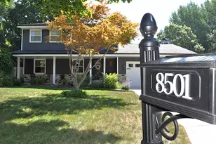 8501 W Cascade Oaks Ct, Franklin, WI 53132 - Photo 1