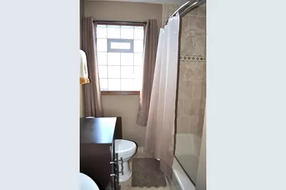 8501 W Cascade Oaks Ct, Franklin, WI 53132 - Photo 28