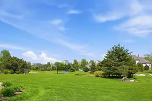 1267 Mary Hill Cir, Hartland, WI 53029 - Photo 6