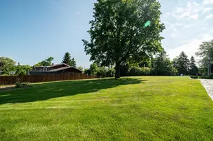 3616 N Newman Rd, Racine, WI 53406 - Photo 8