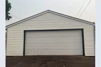 325  Wilson Ave, Waukesha, WI 53186 - Photo 16