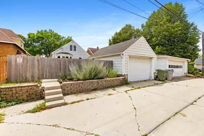 4026 W Oklahoma Ave, Milwaukee, WI 53215 - Photo 18