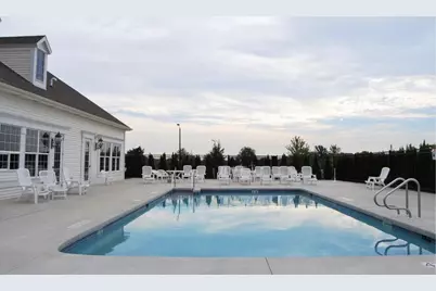 W206N16753  Blackberry Cir #1727, Jackson, WI 53037 - Photo 6