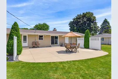 4921 S 123rd St, Greenfield, WI 53228 - Photo 28