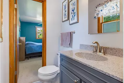 4921 S 123rd St, Greenfield, WI 53228 - Photo 16