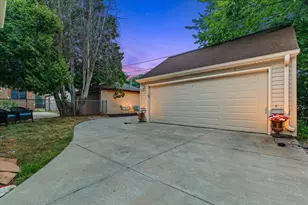 2650 N 70th St, Wauwatosa, WI 53213 - Photo 2