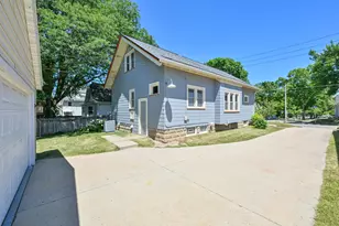 553 N 60th St, Wauwatosa, WI 53213 - Photo 28