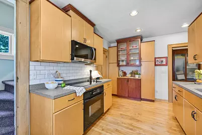 553 N 60th St, Wauwatosa, WI 53213 - Photo 14