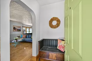 553 N 60th St, Wauwatosa, WI 53213 - Photo 2