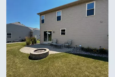 720  Summerset Dr, Johnson Creek, WI 53038 - Photo 4