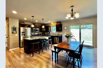 720  Summerset Dr, Johnson Creek, WI 53038 - Photo 8