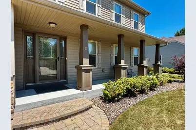 720  Summerset Dr, Johnson Creek, WI 53038 - Photo 2