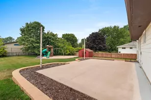 2502 Herman Rd, Manitowoc, WI 54220 - Photo 10