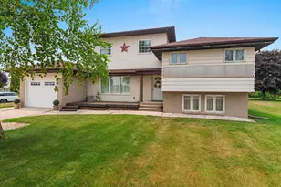 2502 Herman Rd, Manitowoc, WI 54220 - Photo 2
