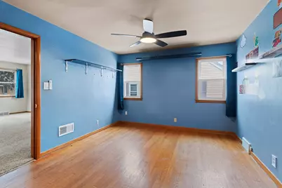 825  Summit St, Manitowoc, WI 54220 - Photo 30