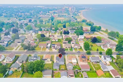 825  Summit St, Manitowoc, WI 54220 - Photo 38