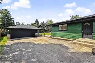 2733 Arrowhead St, Racine, WI 53402 - Photo 36