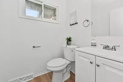 2733  Arrowhead St, Racine, WI 53402 - Photo 18