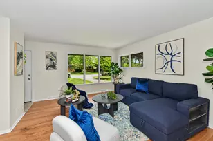 2733 Arrowhead St, Racine, WI 53402 - Photo 4