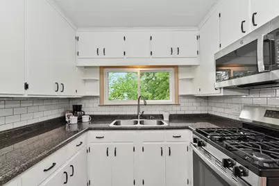 8055  Monroe St, Burlington, WI 53105 - Photo 6