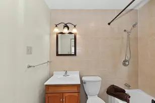 8055 Monroe St, Burlington, WI 53105 - Photo 16