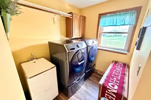 N164W20980 Glen Brooke Dr, Jackson, WI 53037 - Photo 8