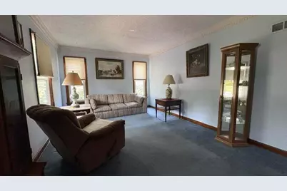 3167 S 84th St, Milwaukee, WI 53227 - Photo 8