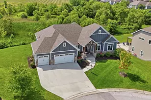 7917 Creek View Ln, Racine, WI 53406 - Photo 4
