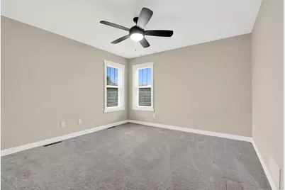 7917  Creek View Ln, Racine, WI 53406 - Photo 26