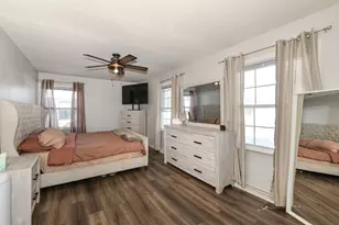 3301 W Parnell Ave, Milwaukee, WI 53221 - Photo 14