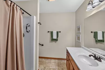 626 W Prospect St, Hartford, WI 53027 - Photo 12