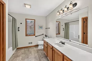 626 W Prospect St, Hartford, WI 53027 - Photo 10