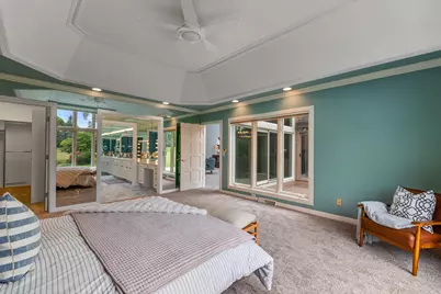 2810 W Golf Cir, Mequon, WI 53092 - Photo 14