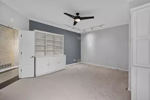 2810 W Golf Cir, Mequon, WI 53092 - Photo 26