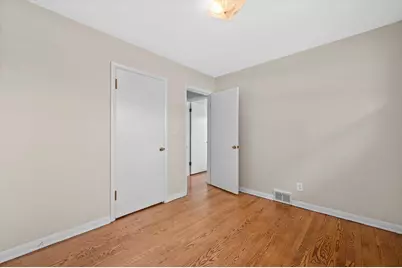 9417 W Schlinger Ave, West Allis, WI 53214 - Photo 16