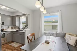 6235 N 95th St, Milwaukee, WI 53225 - Photo 10