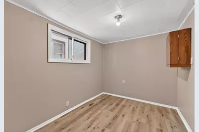 2553 S 12th St, Milwaukee, WI 53215 - Photo 4
