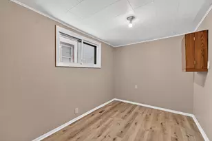 2553 S 12th St, Milwaukee, WI 53215 - Photo 4