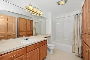6235 S Creekside Dr, Cudahy, WI 53110 - Photo 16