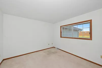 6235 S Creekside Dr #21, Cudahy, WI 53110 - Photo 18