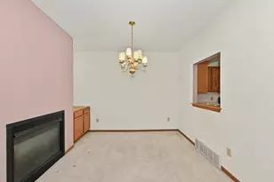 6235 S Creekside Dr, Cudahy, WI 53110 - Photo 8